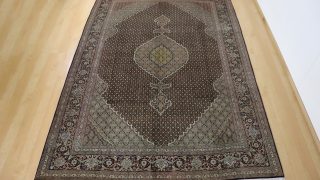 タブリーズ産 ペルシャ絨毯 295×199㎝ - 手織りじゅうたん「ギャッベ